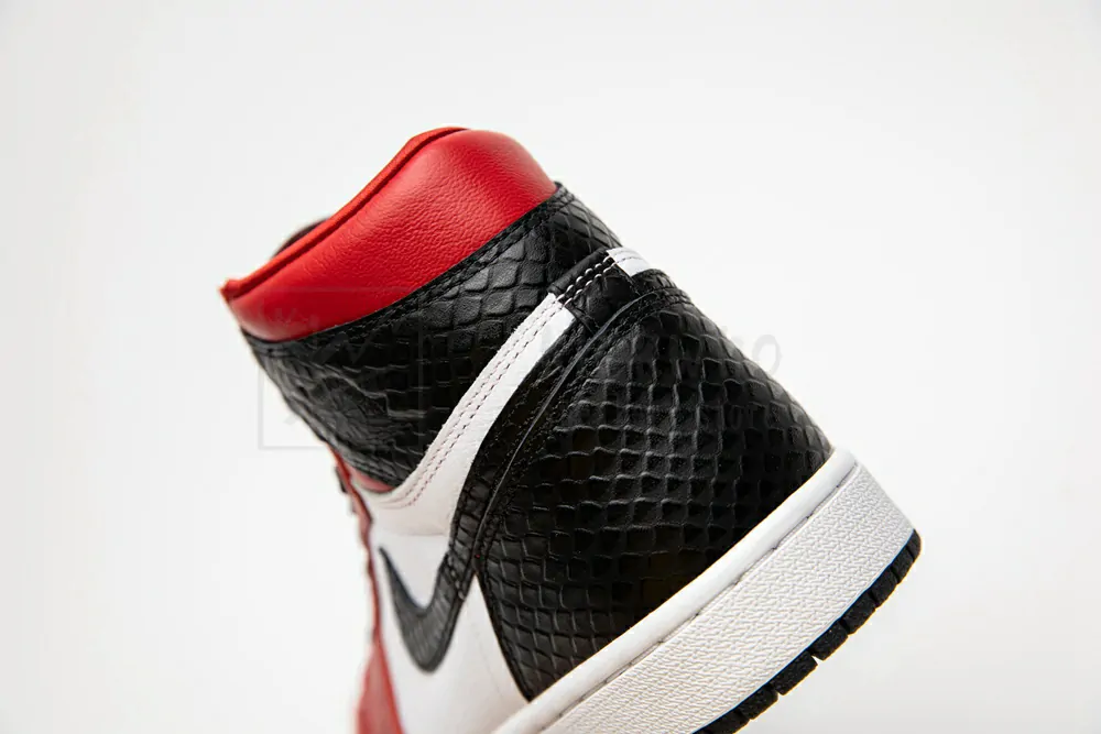wmns air jordan 1 retro high og
