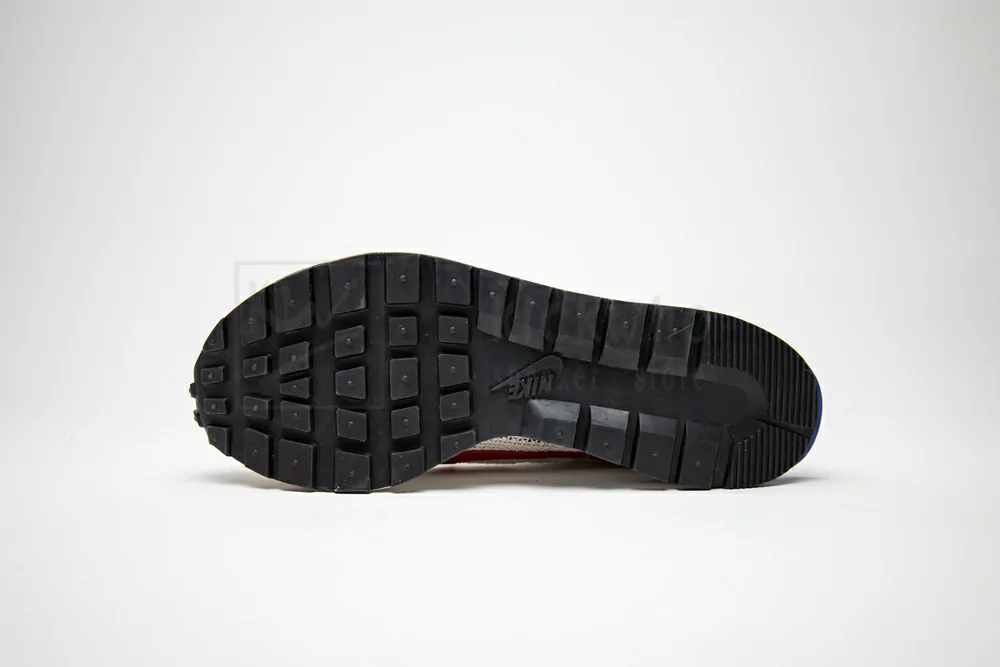 sacai x vaporwaffle