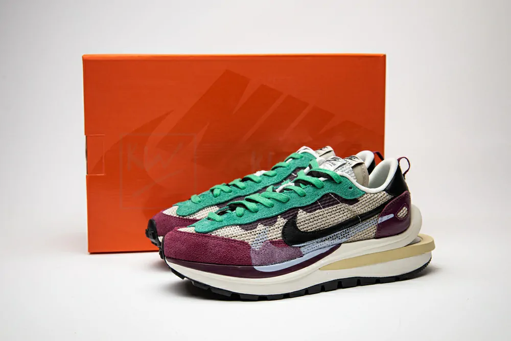 sacai x vaporwaffle sp