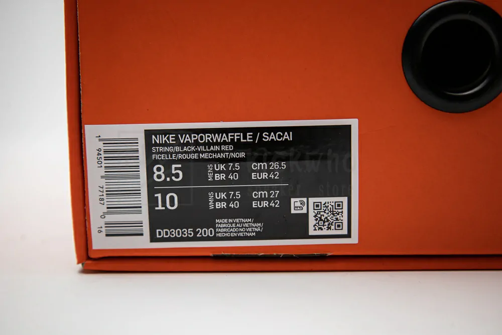 sacai x vaporwaffle sp