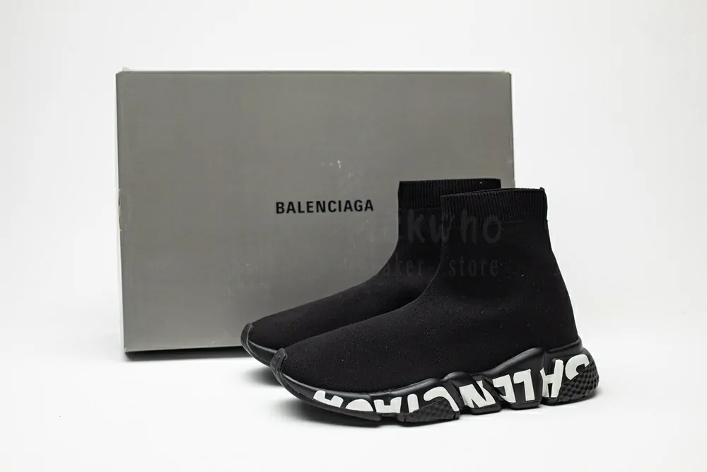 Ba*len*cia*ga speed graffiti trainers black white logo 605942w05ge1006