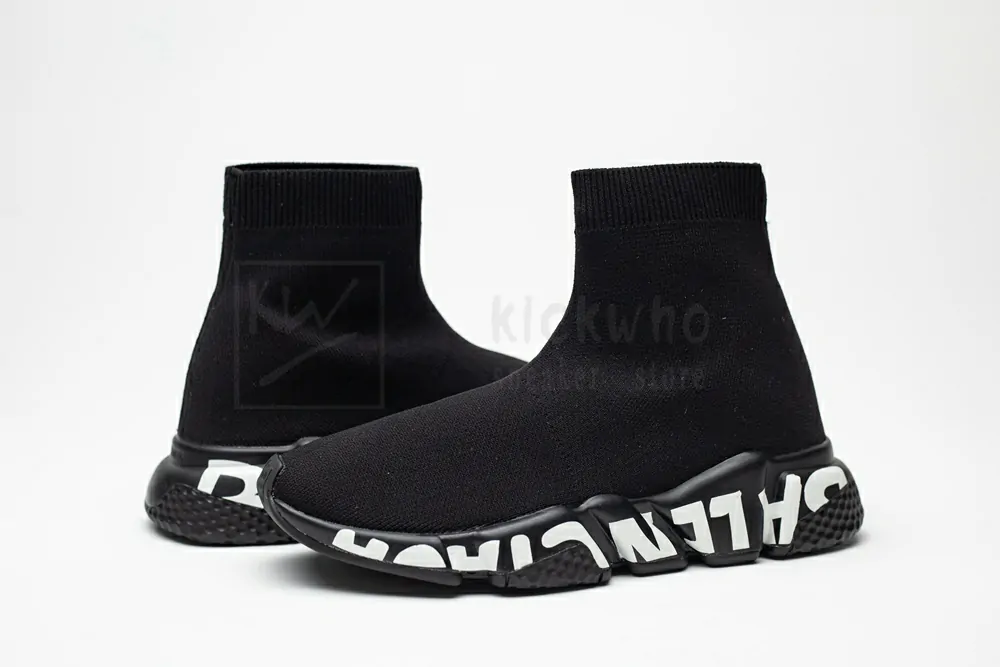 Ba*len*cia*ga speed graffiti trainers black white logo 605942w05ge1006