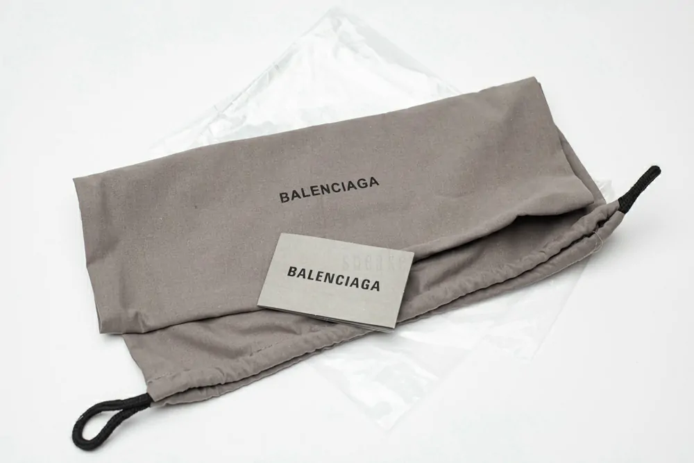Ba*len*cia*ga speed graffiti trainers black white logo 605942w05ge1006