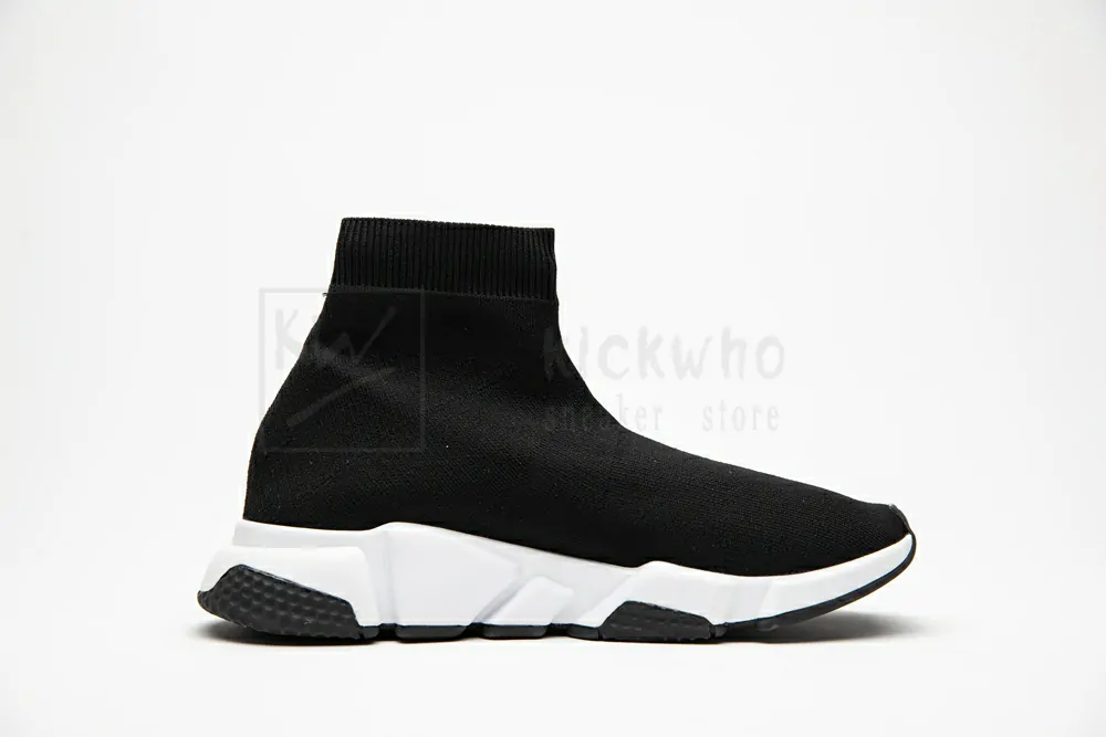 Ba*len*cia*ga graffiti speed red sole