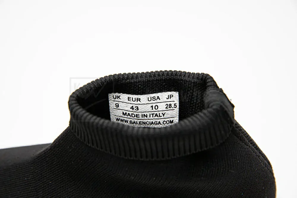 Ba*len*cia*ga graffiti speed red sole