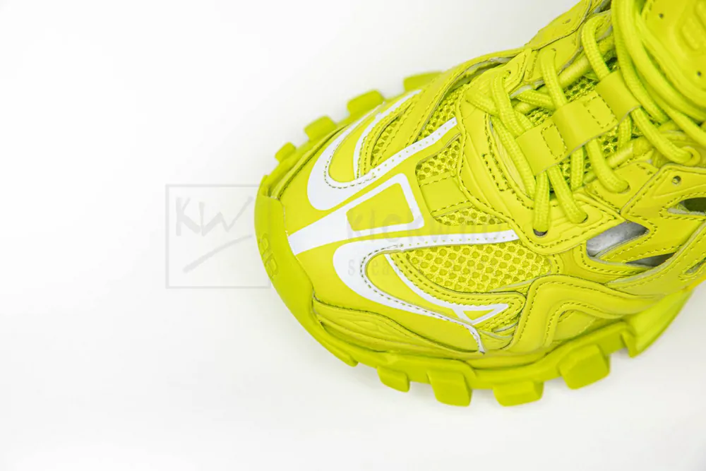 Ba*len*cia*ga wmns track.2 trainer yellow
