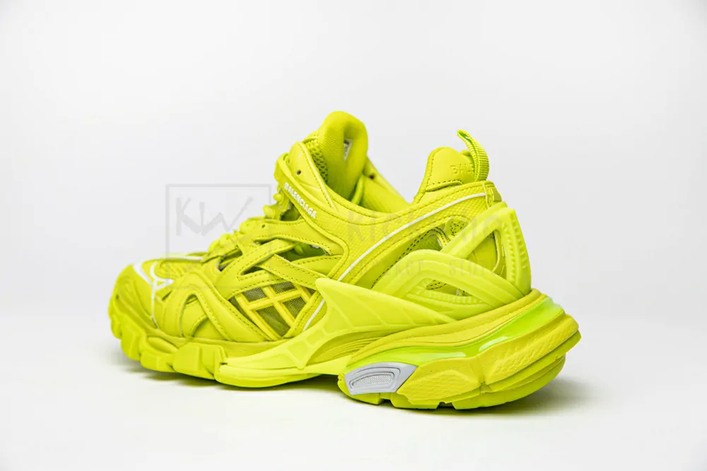 Ba*len*cia*ga wmns track.2 trainer yellow