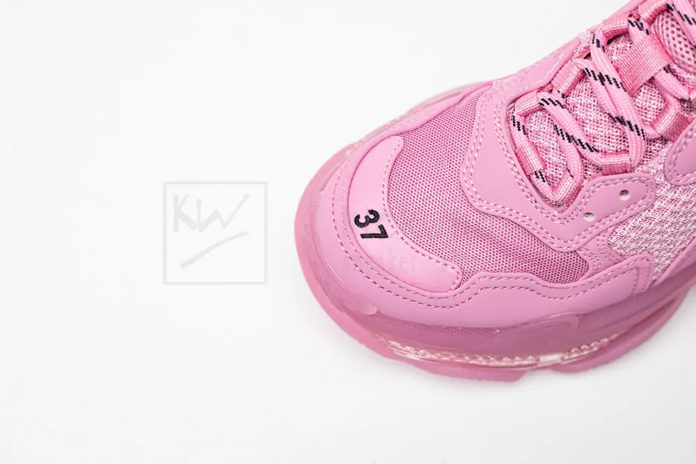 Ba*len*cia*ga wmns triple s