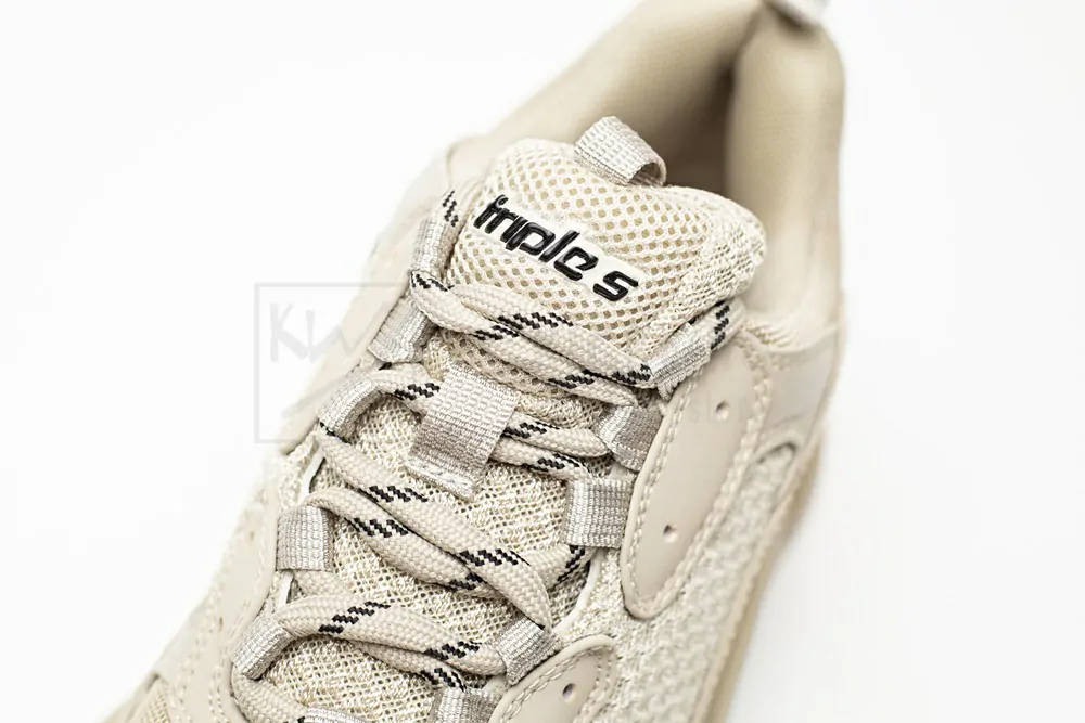 Ba*len*cia*ga triple s trainer