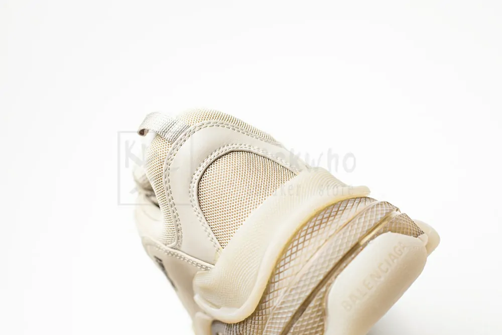 Ba*len*cia*ga triple s trainer