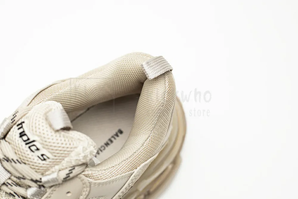 Ba*len*cia*ga triple s trainer