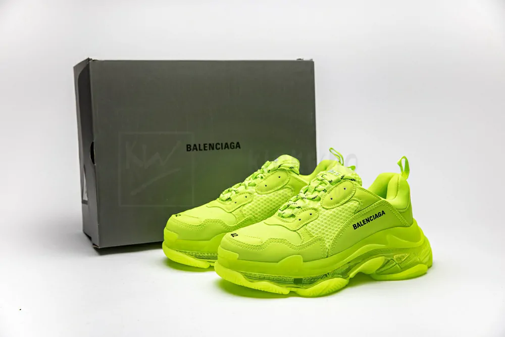 Ba*len*cia*ga triple s trainer