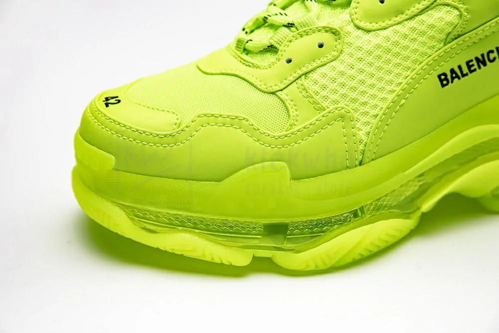 Ba*len*cia*ga triple s trainer