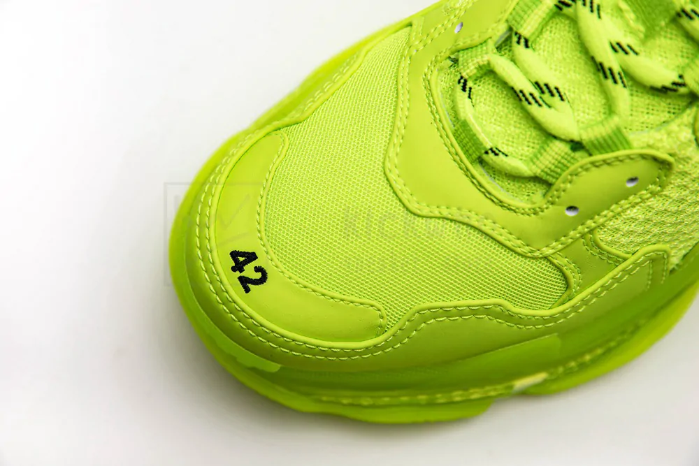 Ba*len*cia*ga triple s trainer
