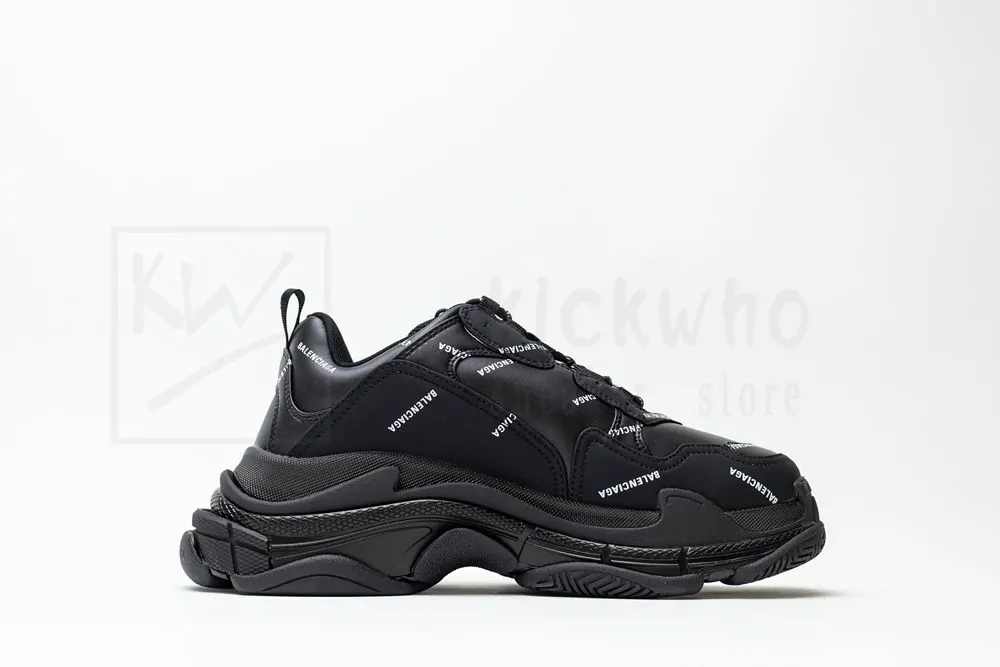 Ba*len*cia*ga triple s trainer