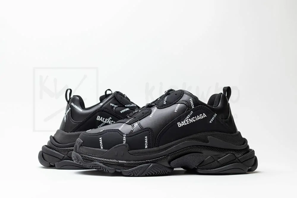 Ba*len*cia*ga triple s trainer