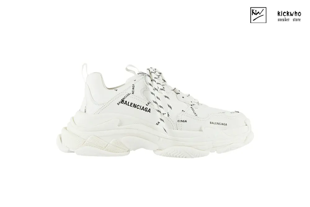 Ba*len*cia*ga triple s trainer ''allover logo - white''