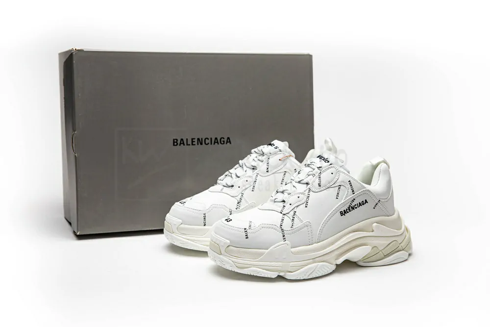 Ba*len*cia*ga triple s trainer