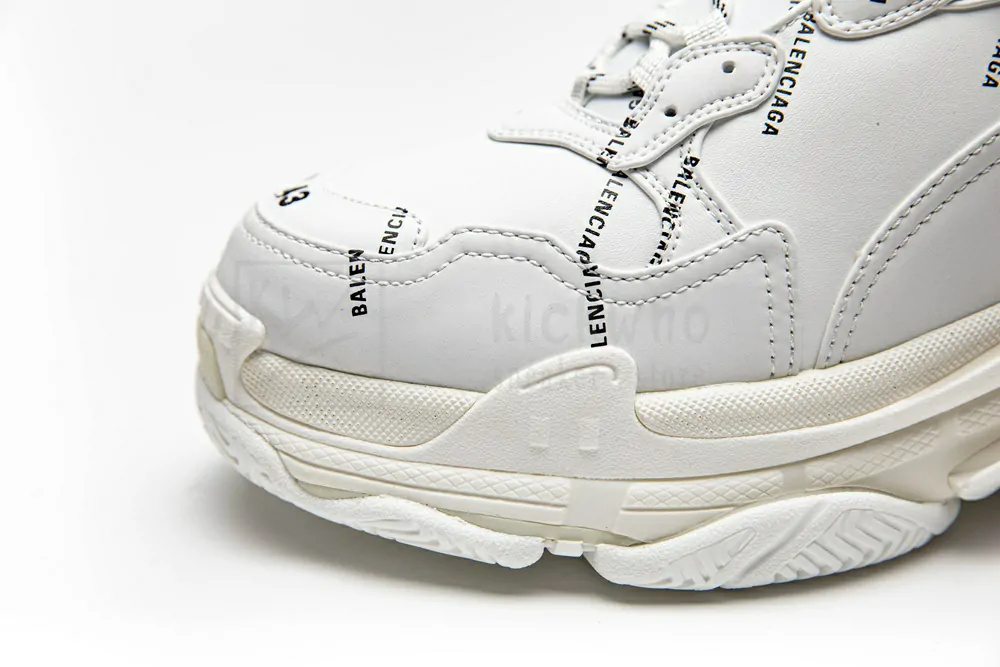Ba*len*cia*ga triple s trainer
