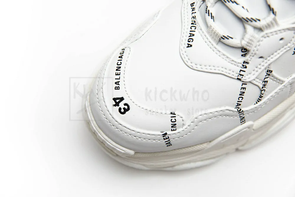 Ba*len*cia*ga triple s trainer