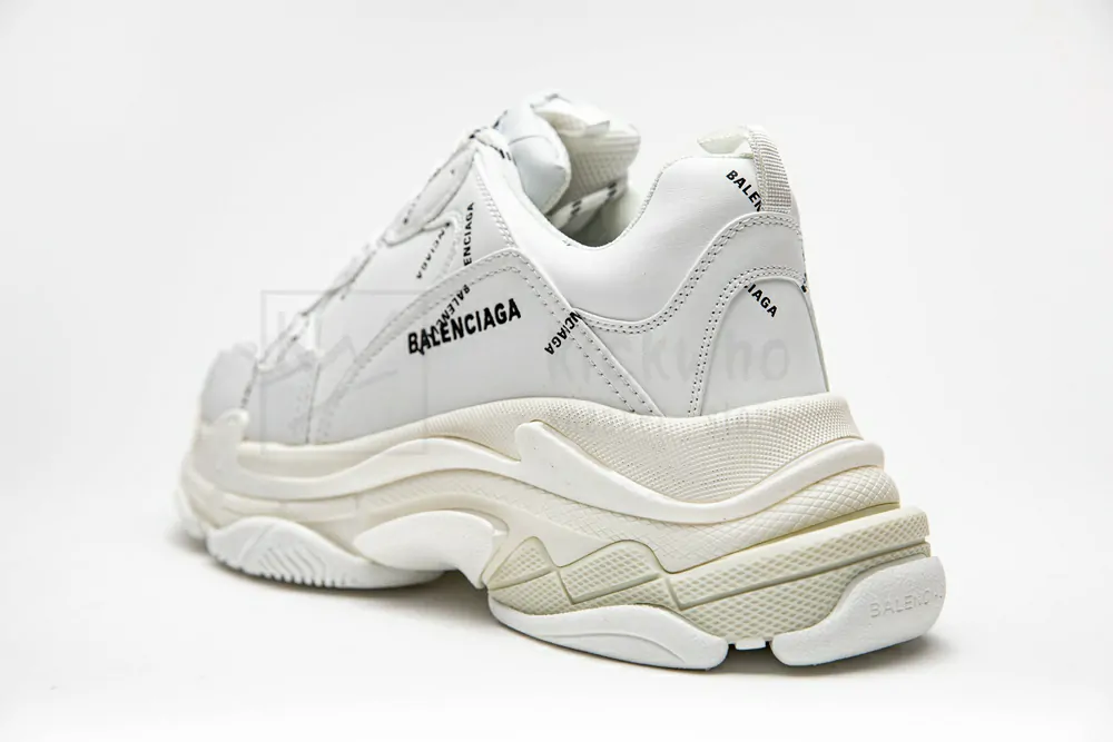 Ba*len*cia*ga triple s trainer