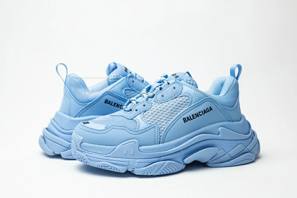 Ba*len*cia*ga triple s trainer