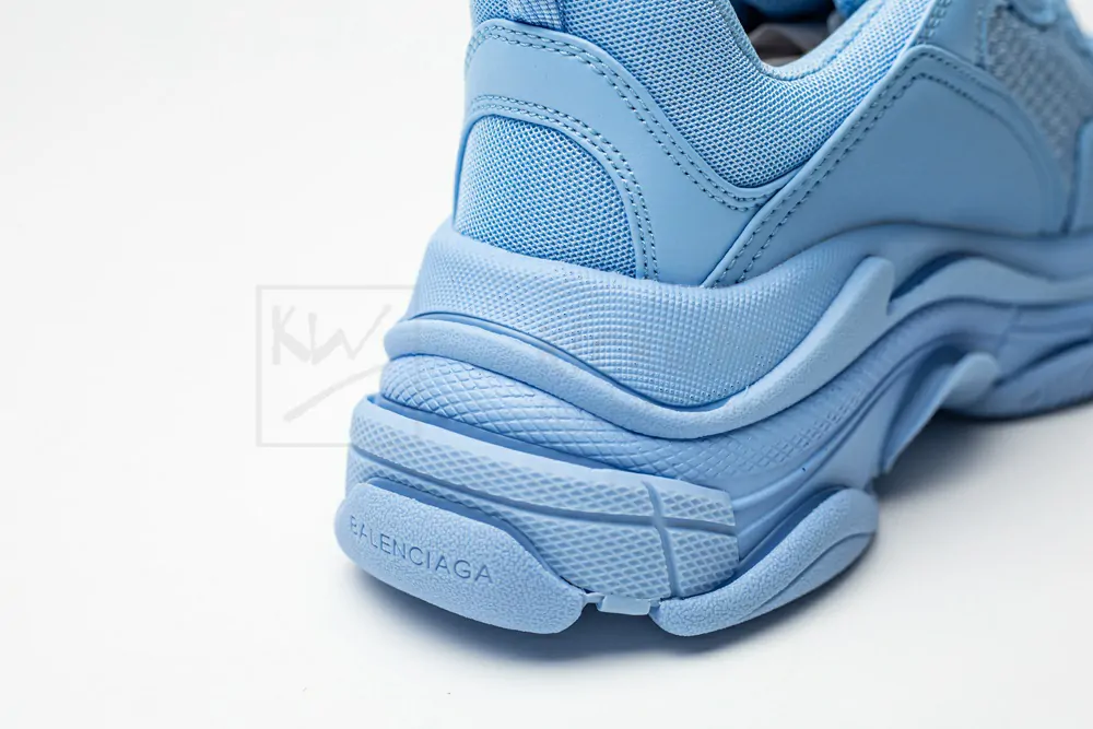 Ba*len*cia*ga triple s trainer