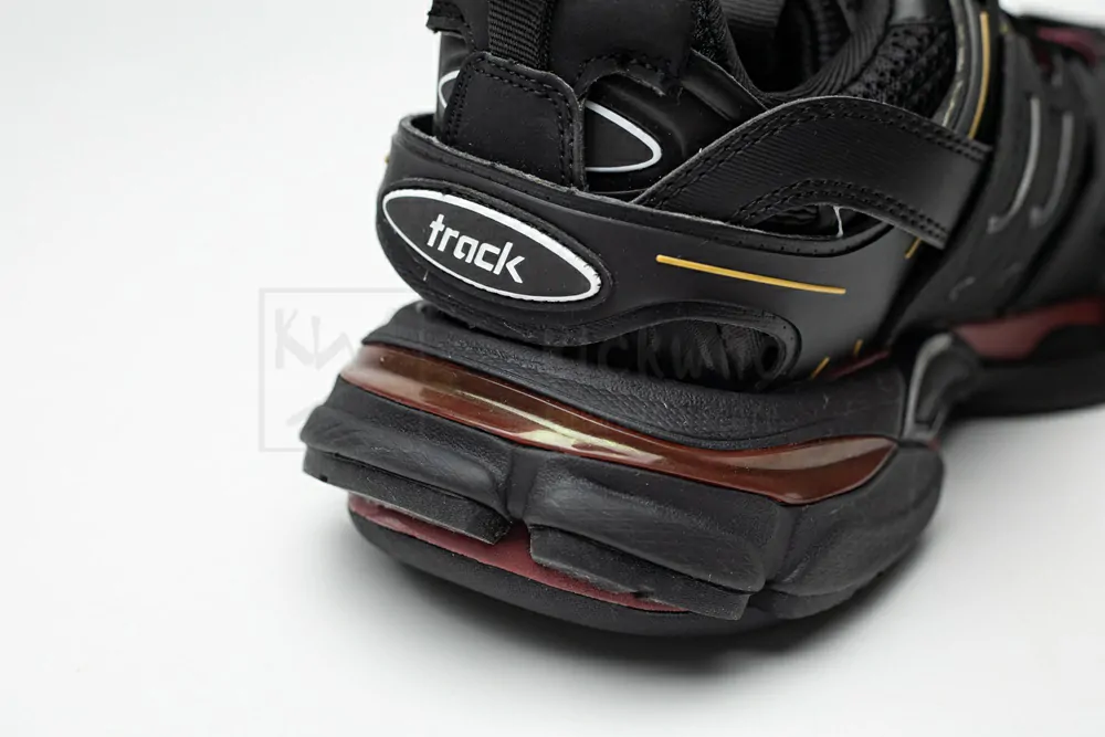 Ba*len*cia*ga track sneaker