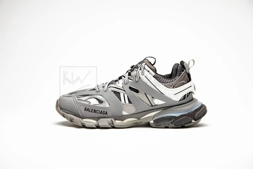 Ba*len*cia*ga track trainer