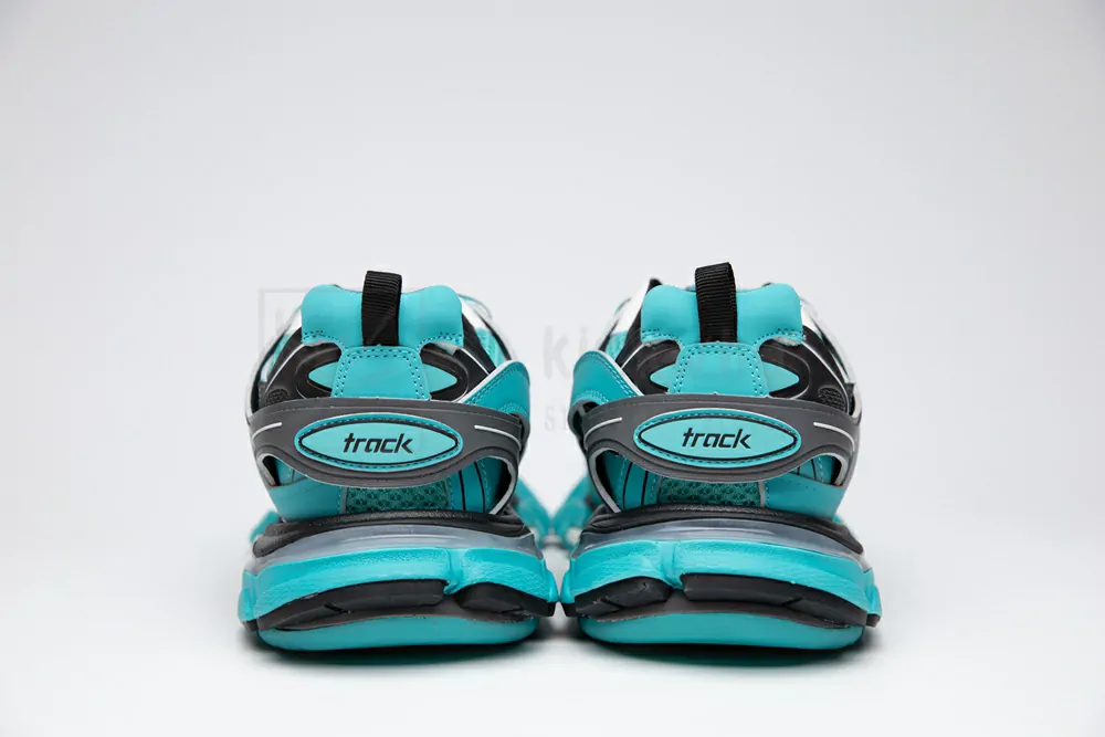ba*len*cia*ga track trainer