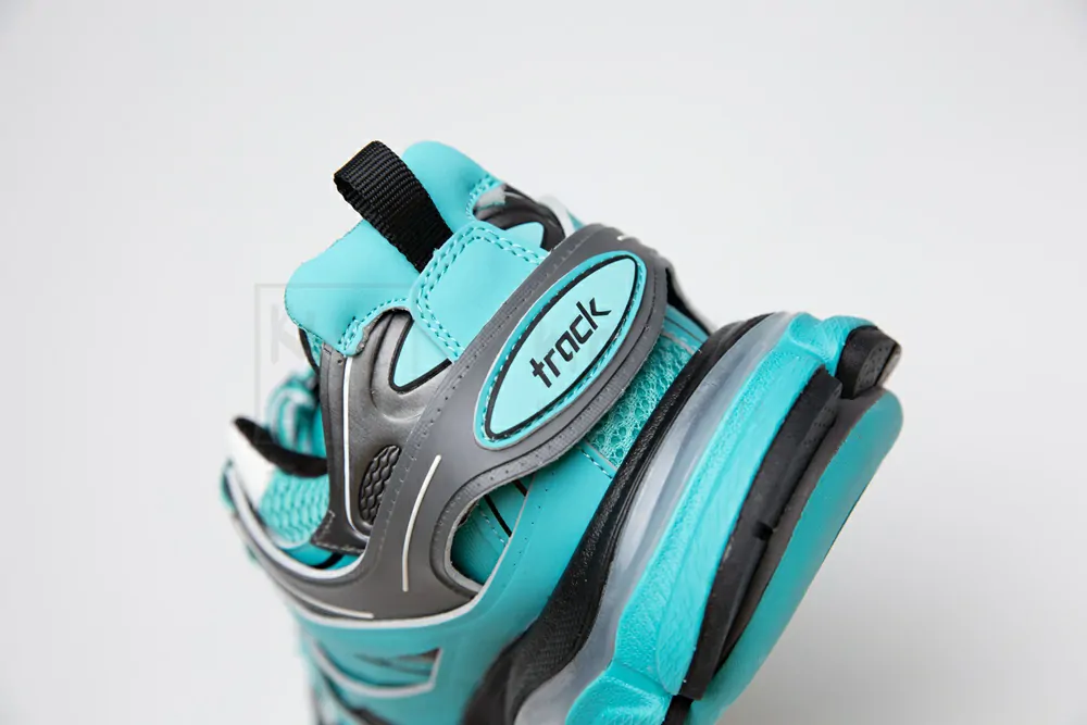 ba*len*cia*ga track trainer