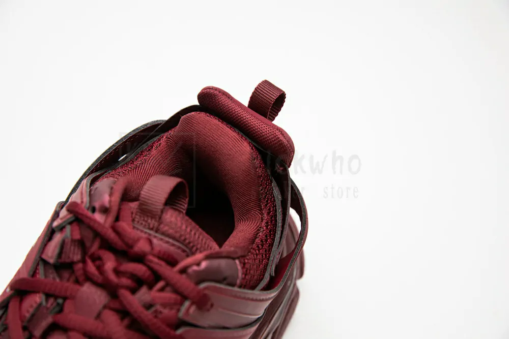 Ba*len*cia*ga track trainer plum red