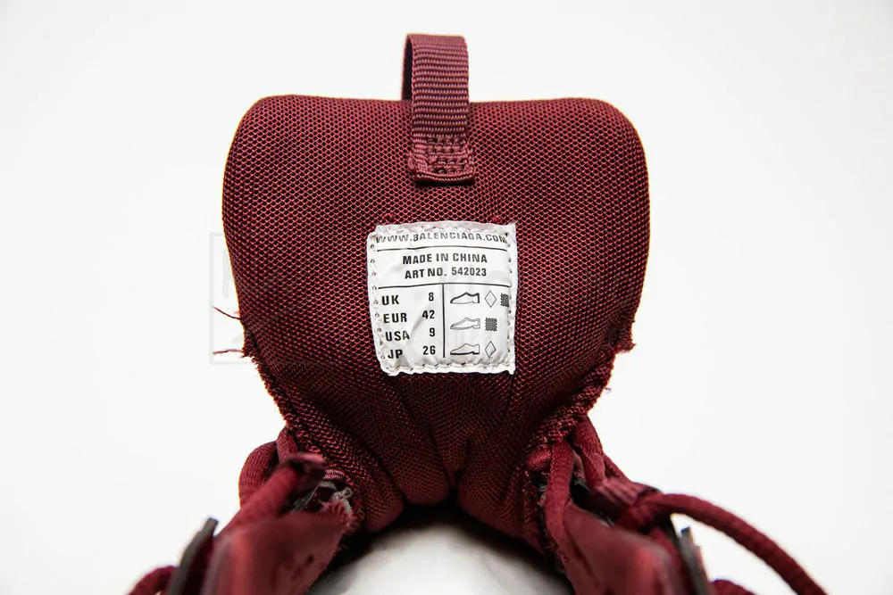 Ba*len*cia*ga track trainer plum red