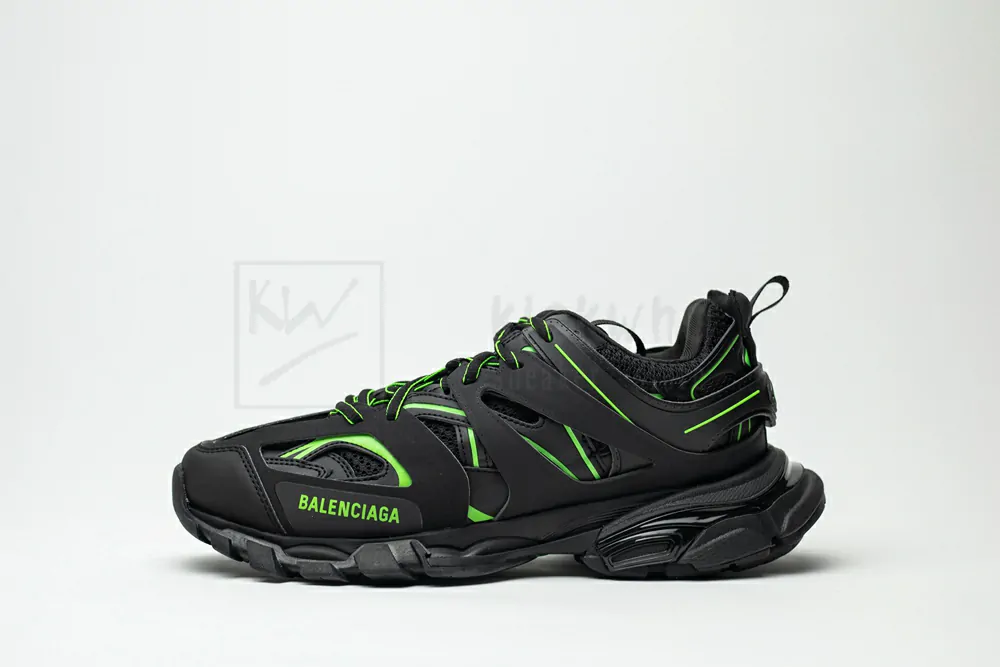 Ba*len*cia*ga track trainer black green logo