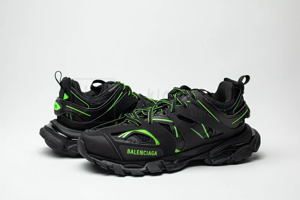 Ba*len*cia*ga track trainer black green logo
