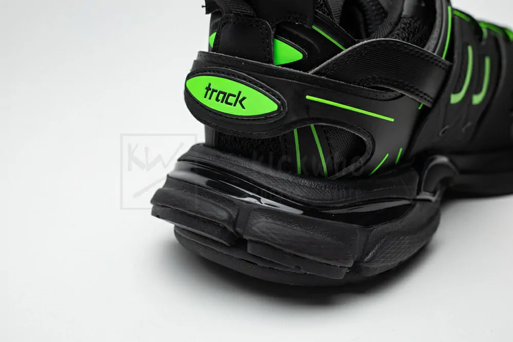 Ba*len*cia*ga track trainer black green logo