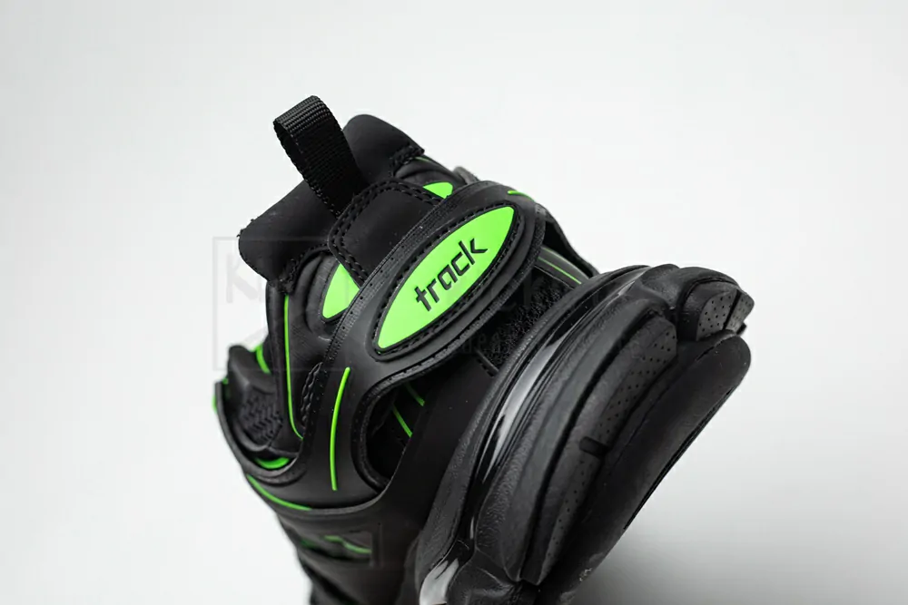 Ba*len*cia*ga track trainer black green logo