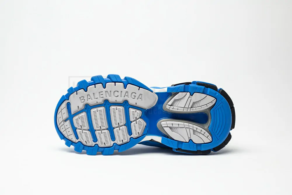 Ba*len*cia*ga track trainer