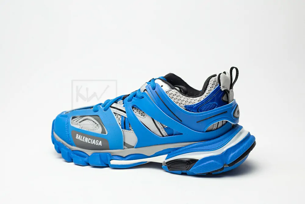 Ba*len*cia*ga track trainer