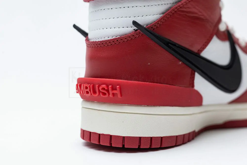 ambush x dunk high "red"