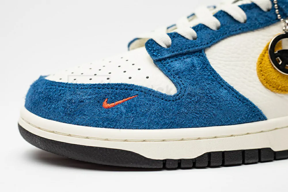 kasina x dunk low