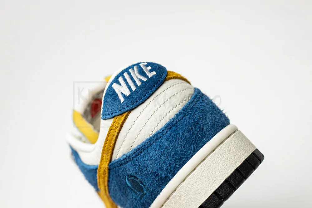 kasina x dunk low