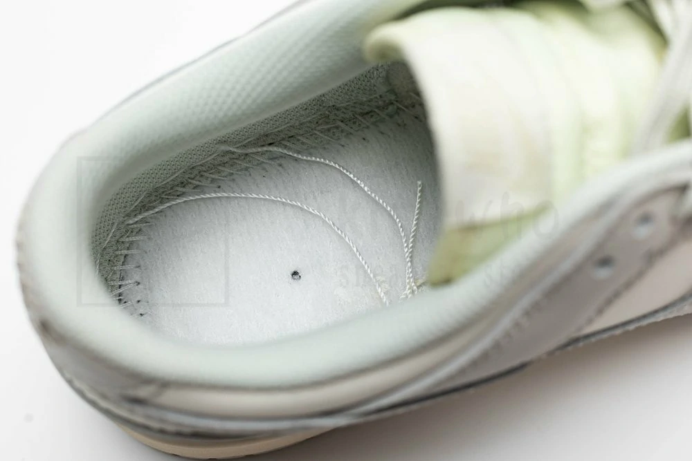 godkiller wmns dunk low