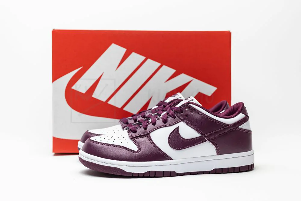 wmns dunk low