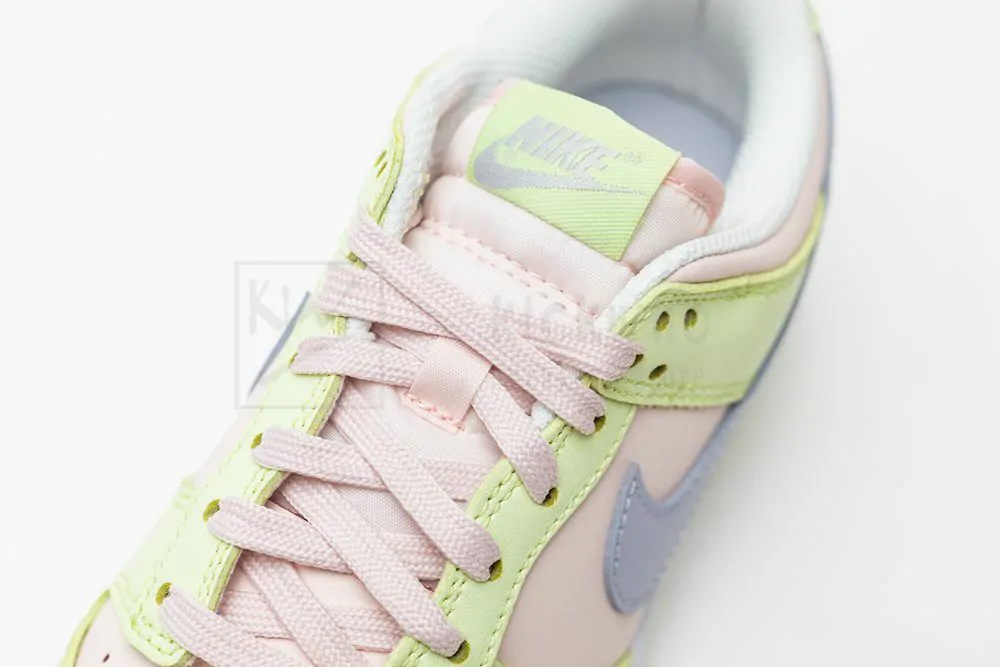 wmns dunk low
