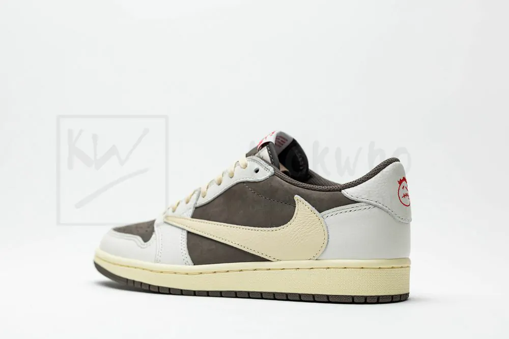 travis scott x air jordan 1 low og