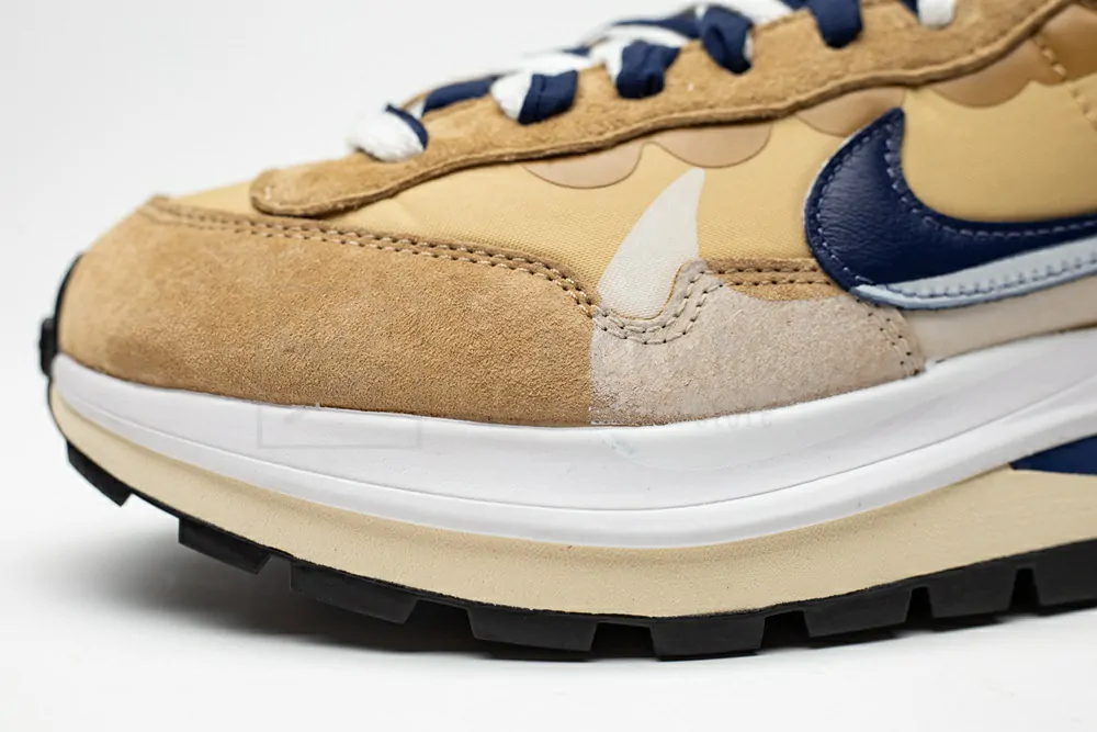 sacai x vaporwaffle