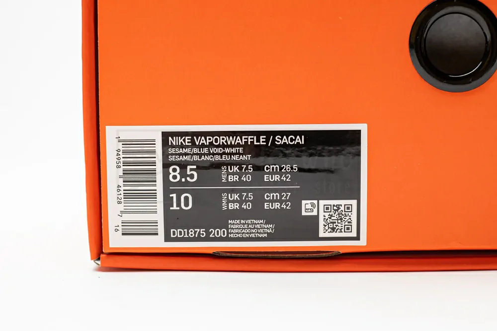 sacai x vaporwaffle