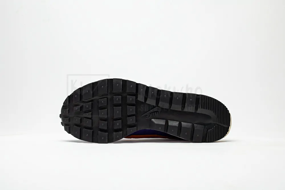 sacai x vaporwaffle
