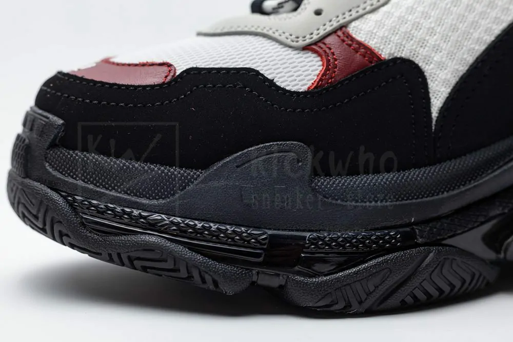 Ba*len*cia*ga triple s trainer